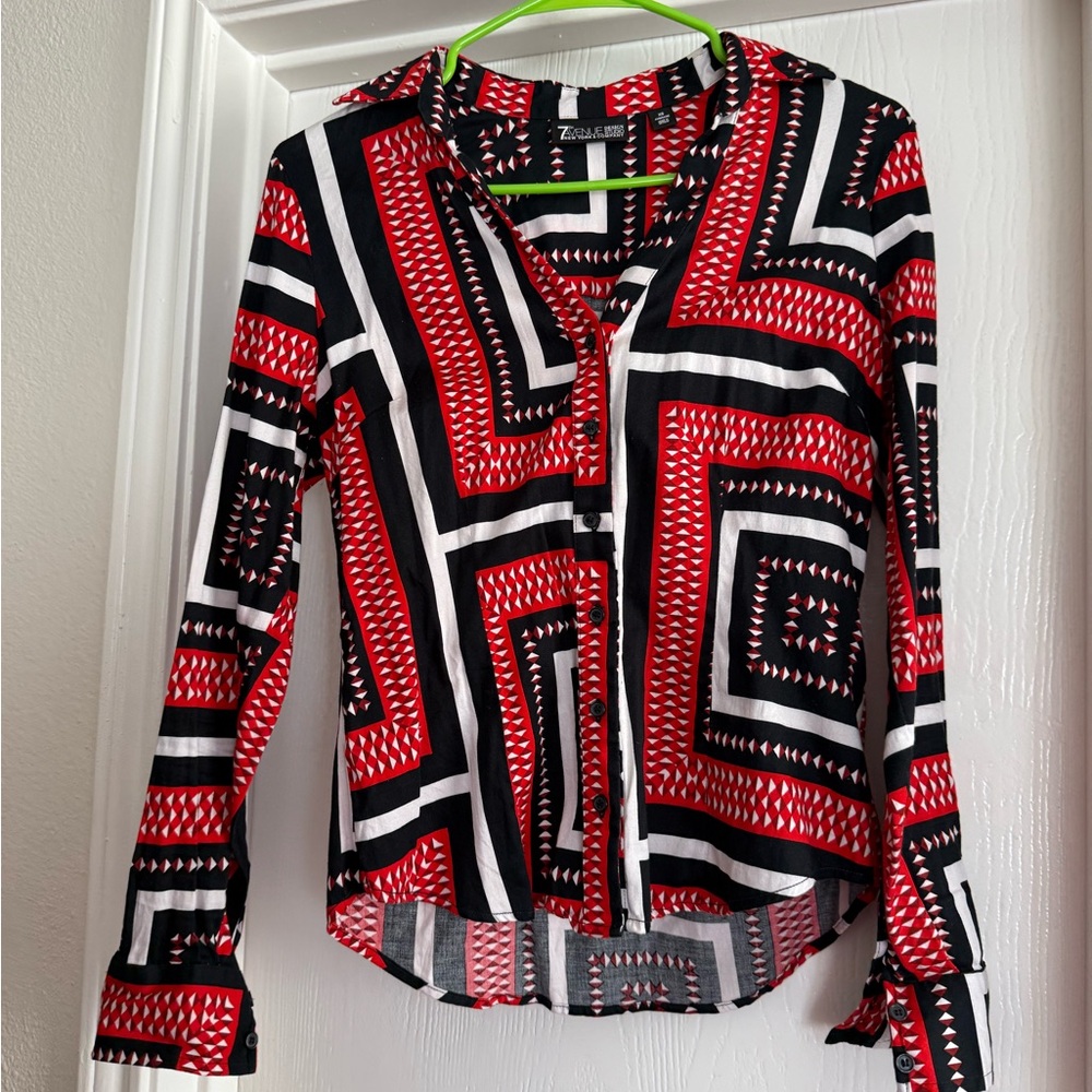 New York & Company Red and Black Geometric Women's Top